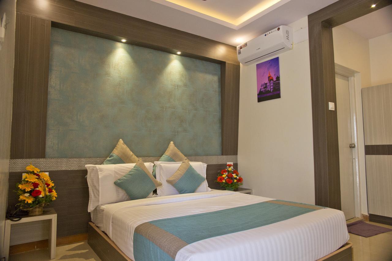 Aishwarya Le Royal Hotel Mysore Exterior foto