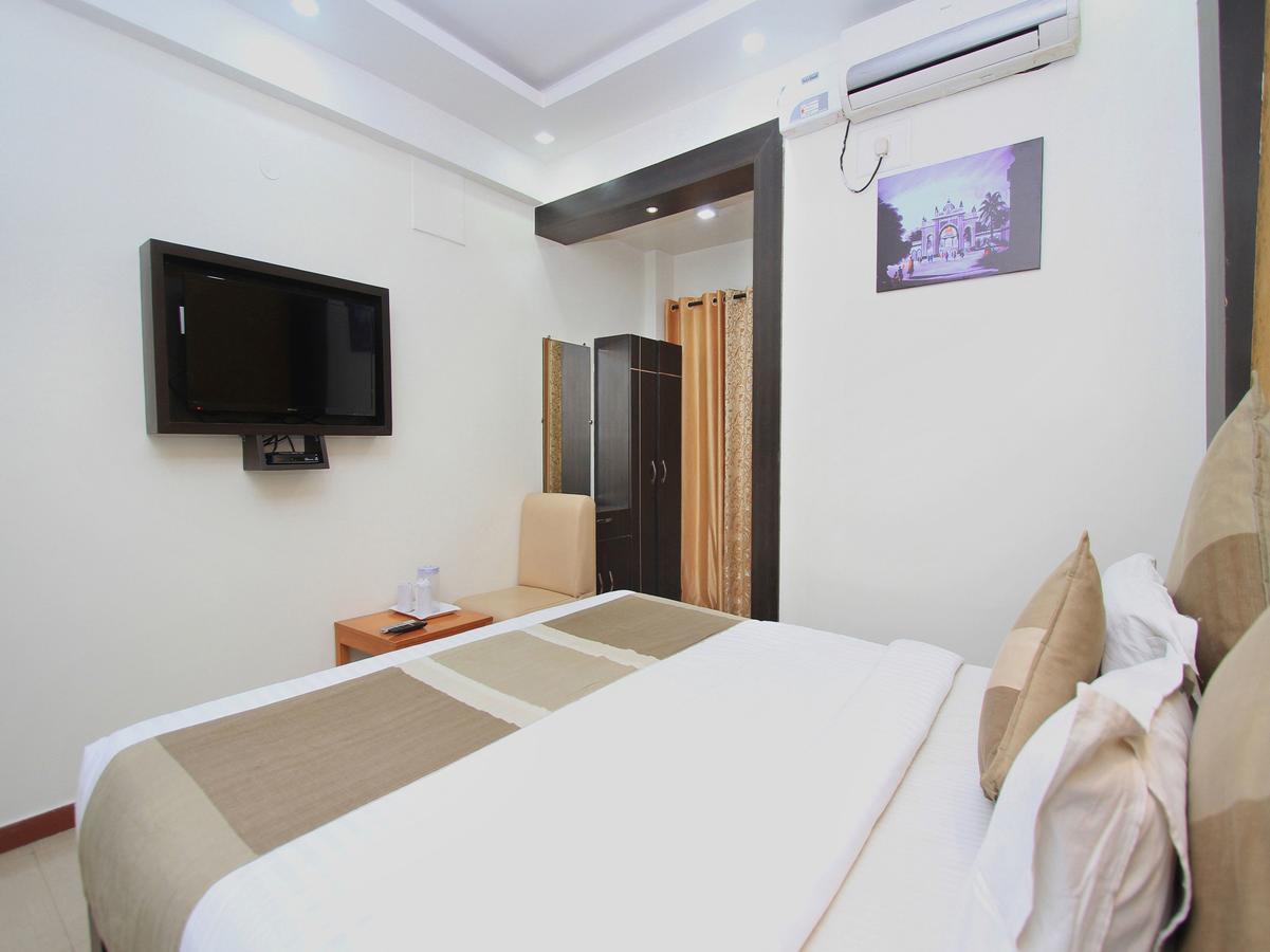 Aishwarya Le Royal Hotel Mysore Exterior foto