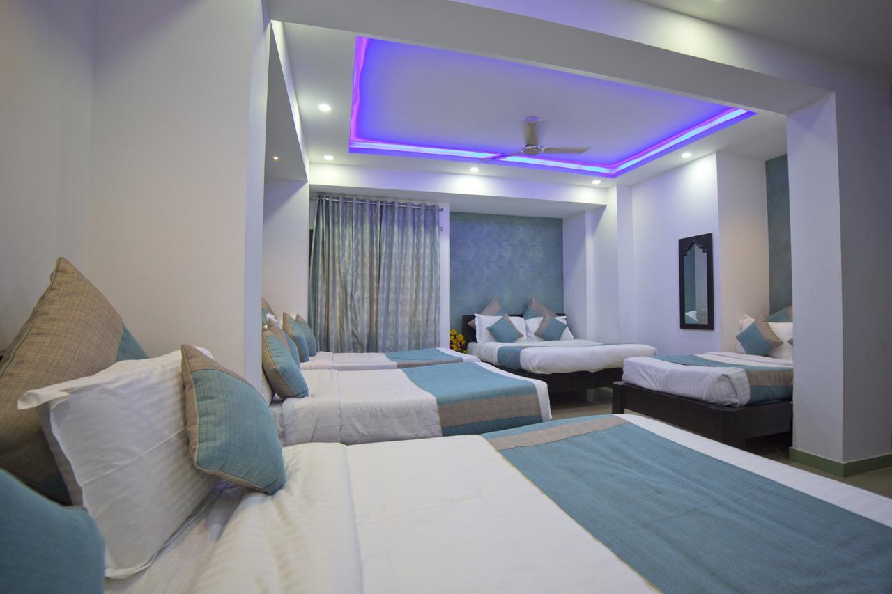 Aishwarya Le Royal Hotel Mysore Exterior foto