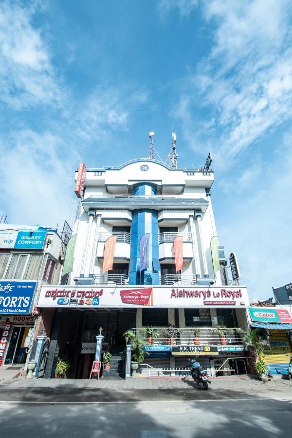 Aishwarya Le Royal Hotel Mysore Exterior foto