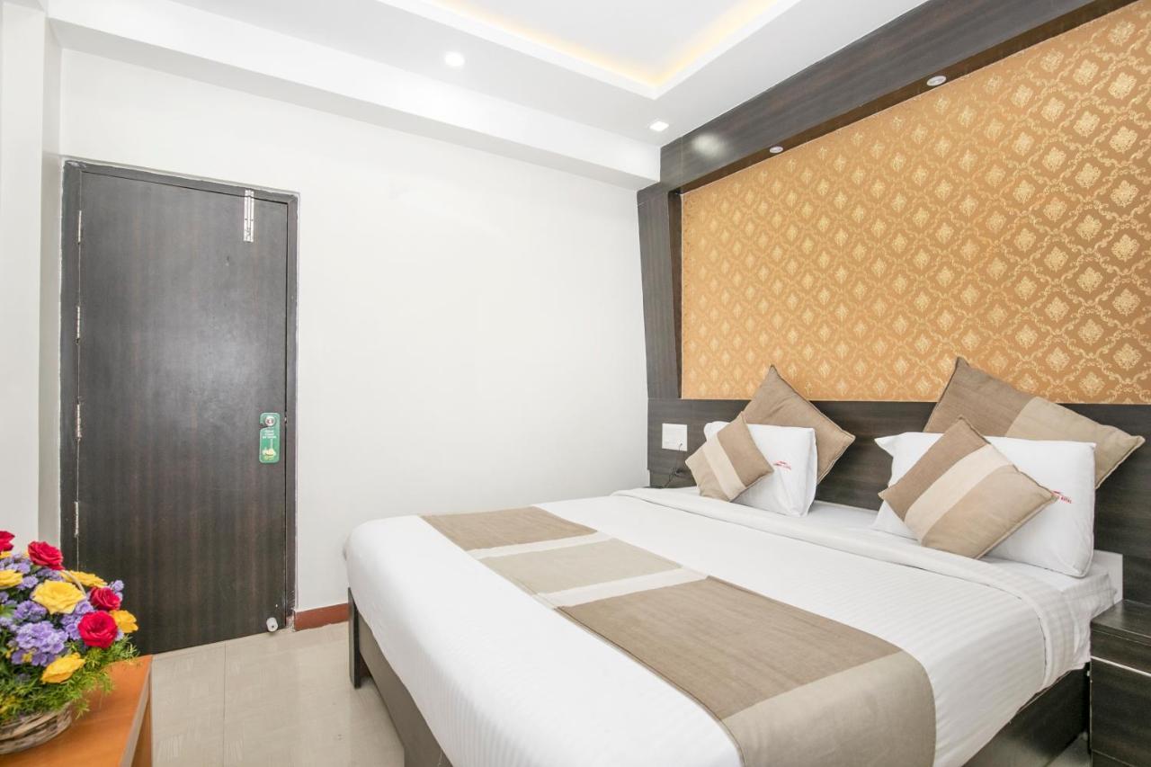 Aishwarya Le Royal Hotel Mysore Exterior foto