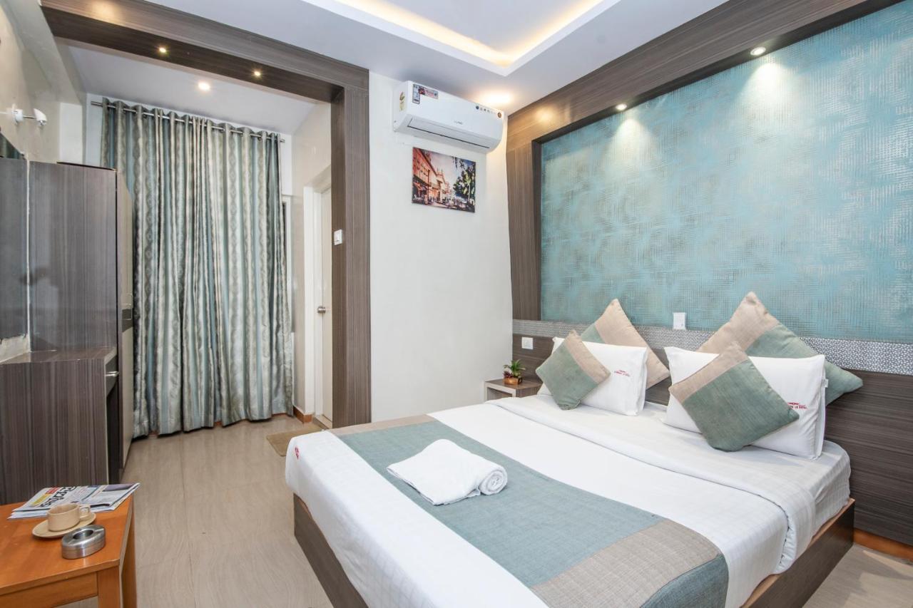 Aishwarya Le Royal Hotel Mysore Exterior foto