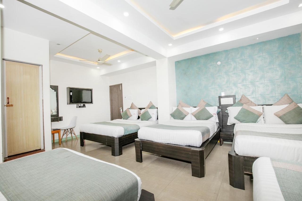 Aishwarya Le Royal Hotel Mysore Exterior foto