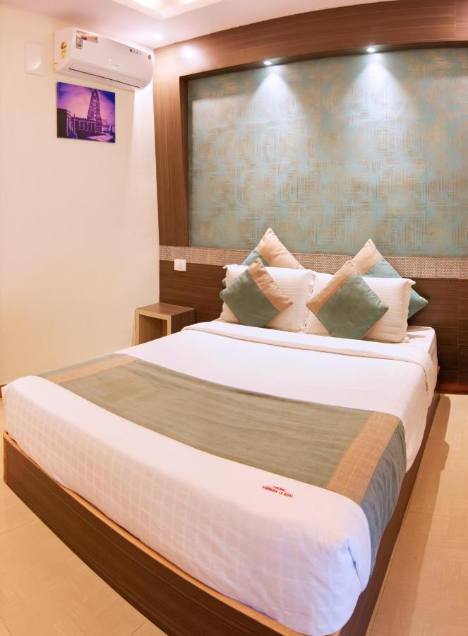 Aishwarya Le Royal Hotel Mysore Exterior foto