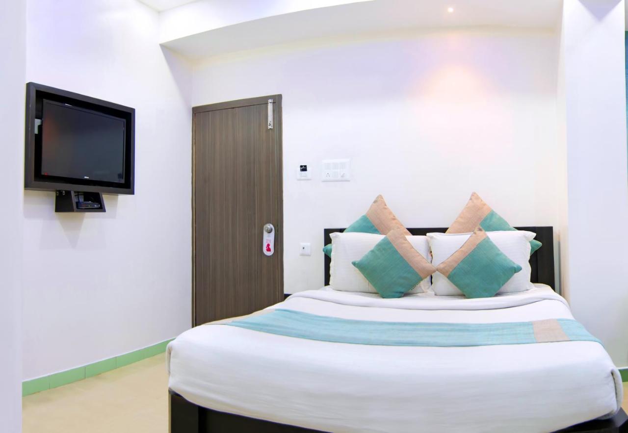 Aishwarya Le Royal Hotel Mysore Exterior foto