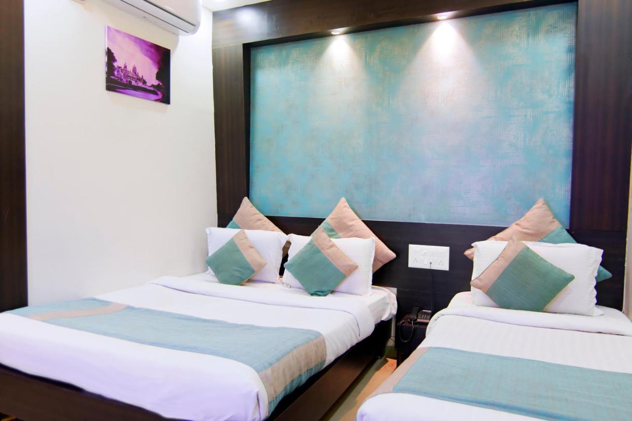 Aishwarya Le Royal Hotel Mysore Exterior foto